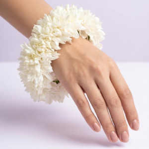 White Floral Wrist Gajra